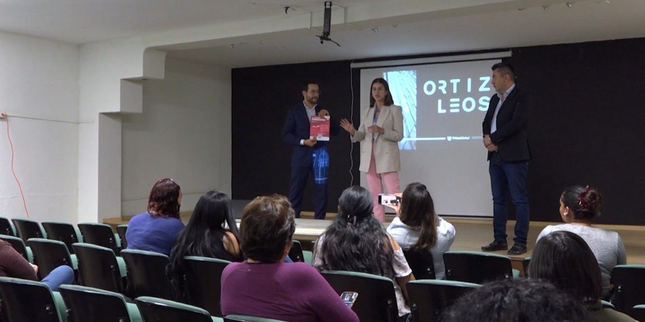 Capacitan a mujeres saltillenses en temas fiscales