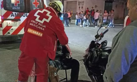 Saltillo: Le quitan el paso a motociclista y acaba lesionado en bulevar Otilio González