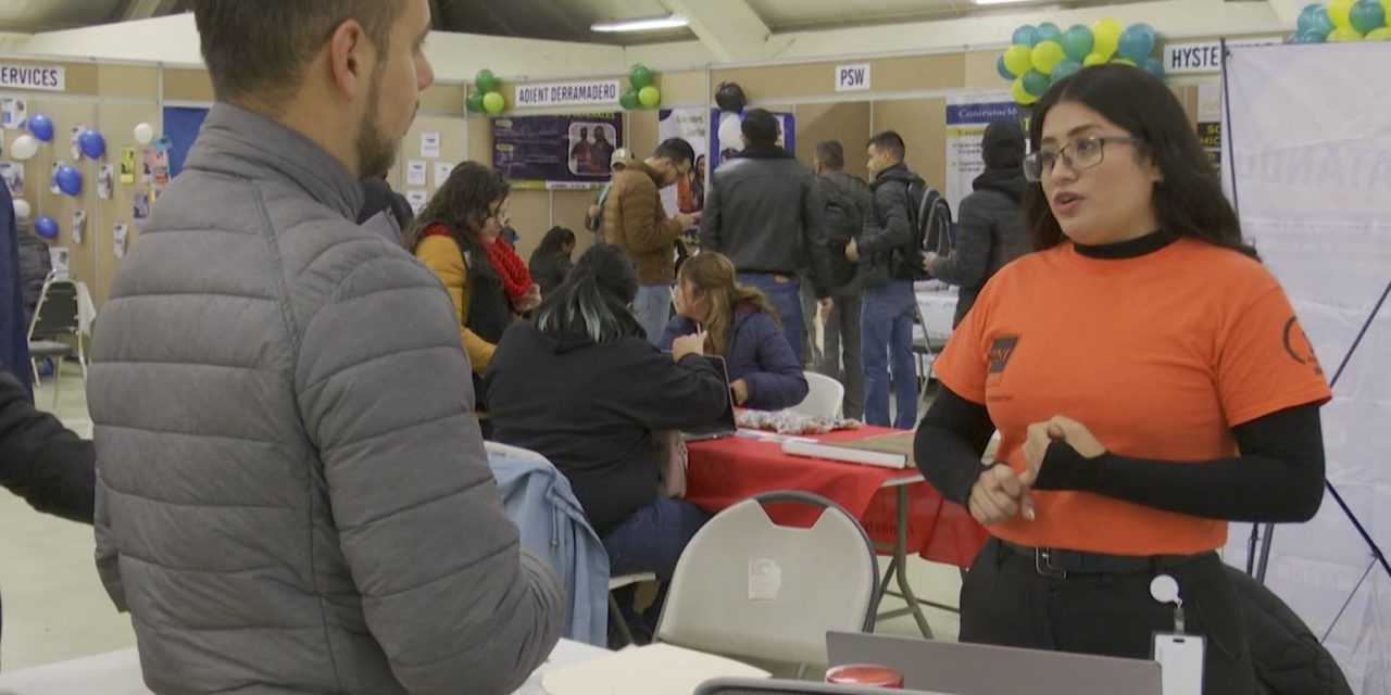 Realizan Cuarta Feria del Empleo en Coahuila