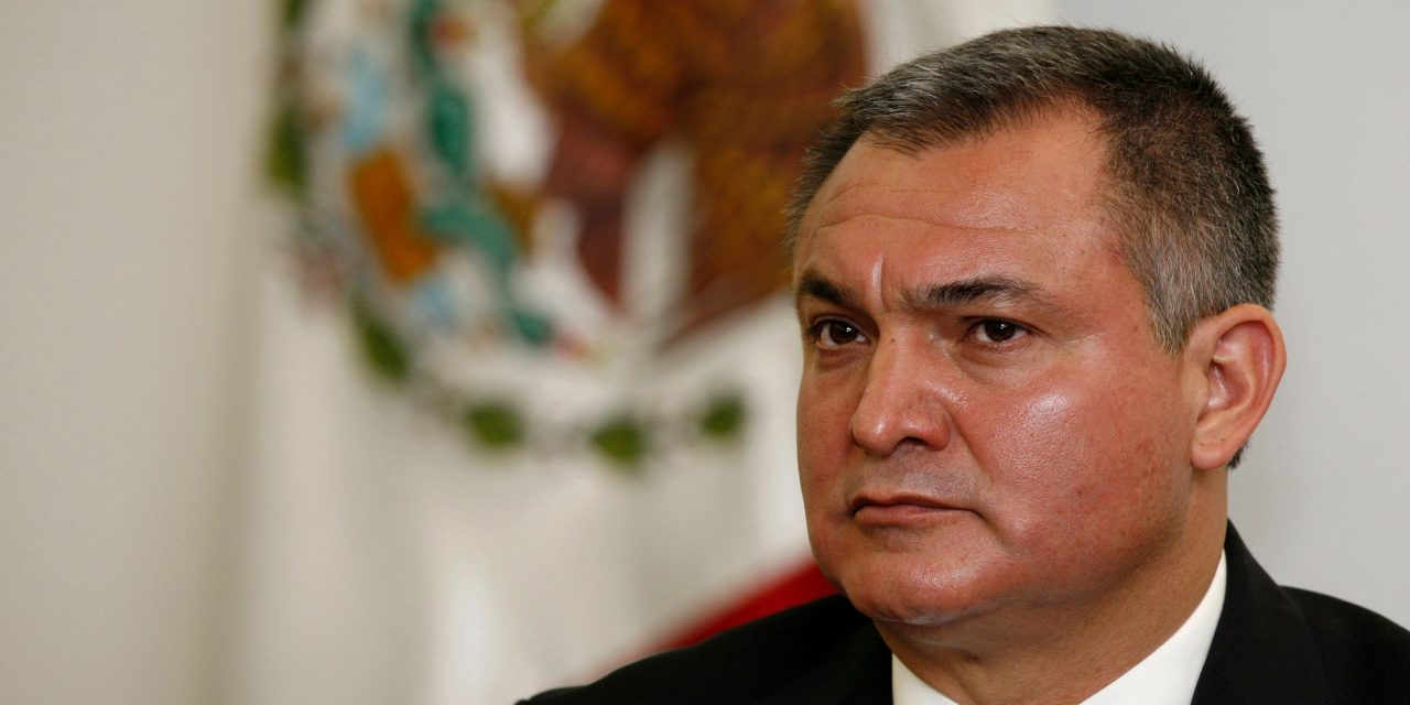 Defensa de García Luna pide retirar cargos por organización criminal y conspiración por narcotráfico