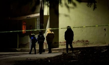 Defiende a su familia de asalto y le quitan la vida en su propia vivienda en Jalisco