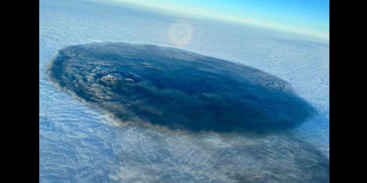 Así se ve la gigantesca nube tóxica en Ohio tras descarrilamiento de tren con químicos