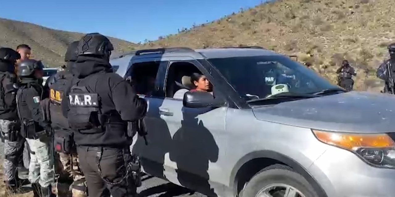 Realizan operativo para detectar autos robados en Coahuila