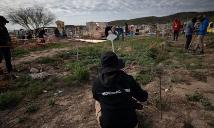 Busca CRIH recuperar 35 cuerpos; realizaran exhumación masiva en Acuña