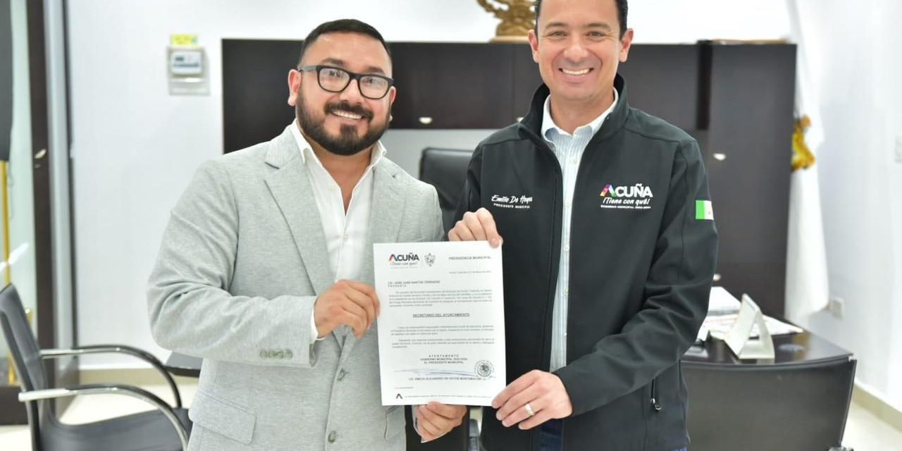 Rinde protesta secretario del Ayuntamiento de Acuña
