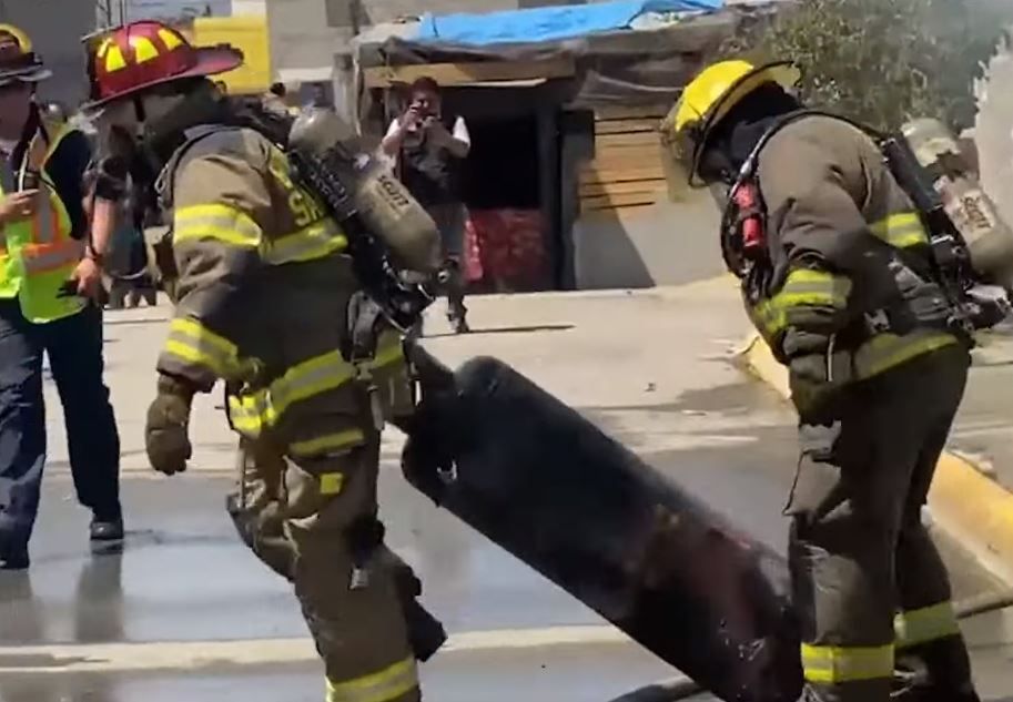 Incendio deja a una familia sin hogar en Saltillo