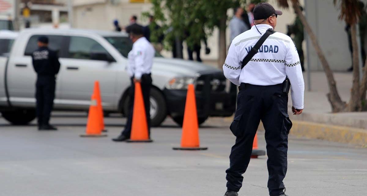 Capacitan a agentes viales para prevenir suicidios