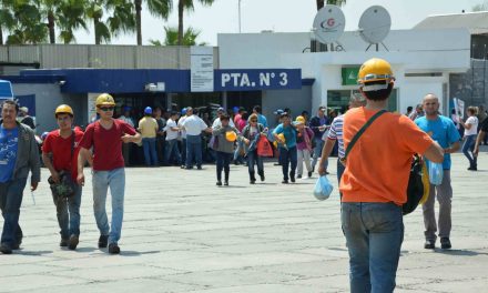 Sindicato Minero pone en aprietos a AHMSA