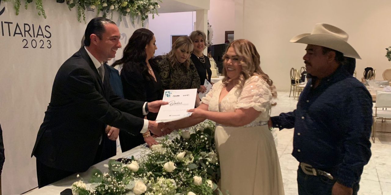 En bodas comunitarias: se dan el ‘sí’ 103 parejas en Acuña