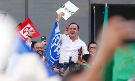 Se registra Manolo por la Alianza Ciudadana por la Seguridad para gobernador de Coahuila