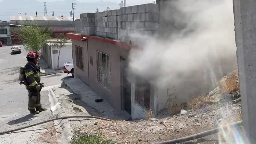 Se incendia casa deshabitada: se presume era punto de venta de drogas en Saltillo