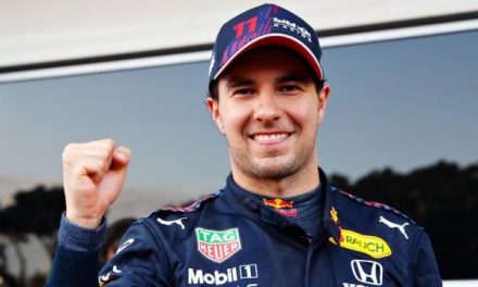 ‘Checo’ Pérez logra Pole Position y saldrá primero en el Gran Premio de Arabia Saudita