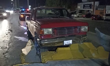 ¡Por aferrado! Joven quería más fiesta y terminó chocando en Saltillo