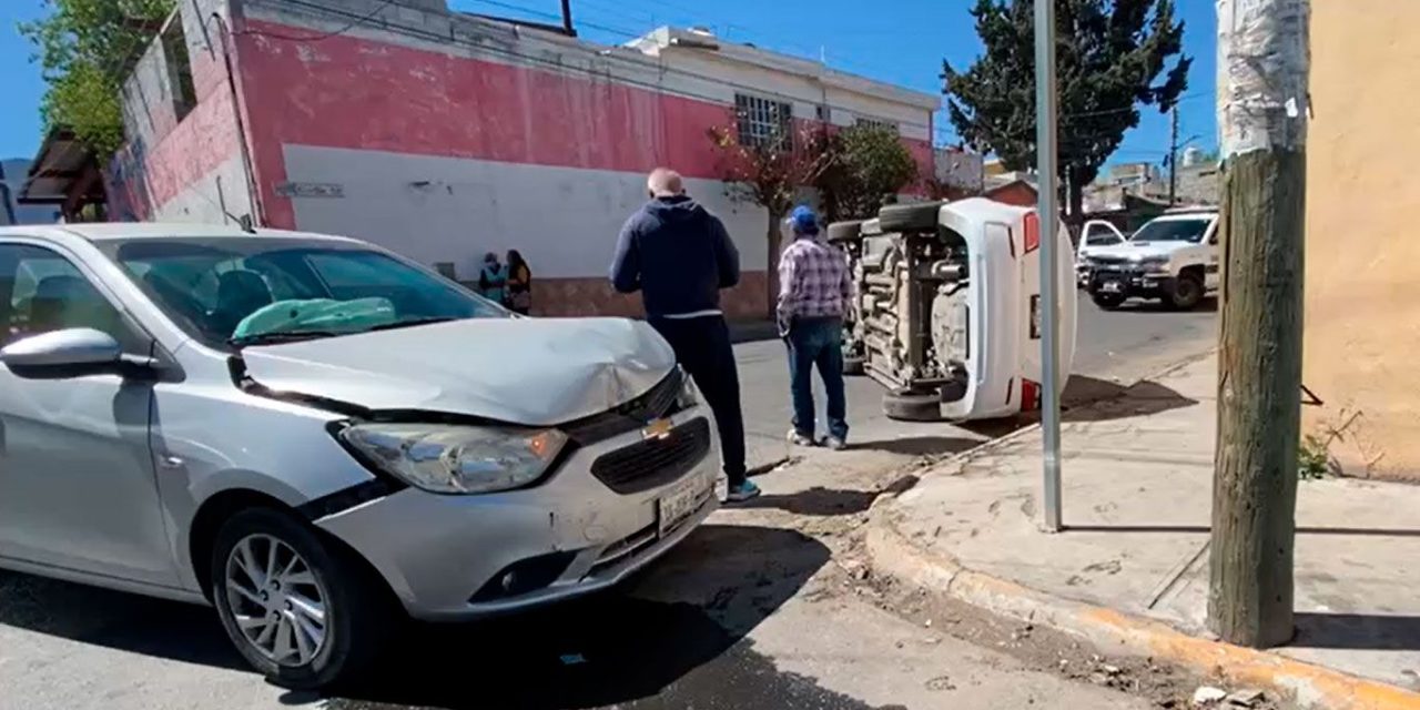 Saltillo: Se registra choque y volcadura en la Vista Hermosa