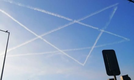 Dibujan estrella ‘satánica’ en el cielo de Chile y habitantes entran en pánico
