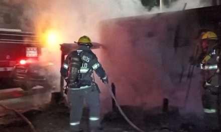 Saltillo: Arde tejabán y causa pánico en los vecinos de la colonia 23 de Noviembre