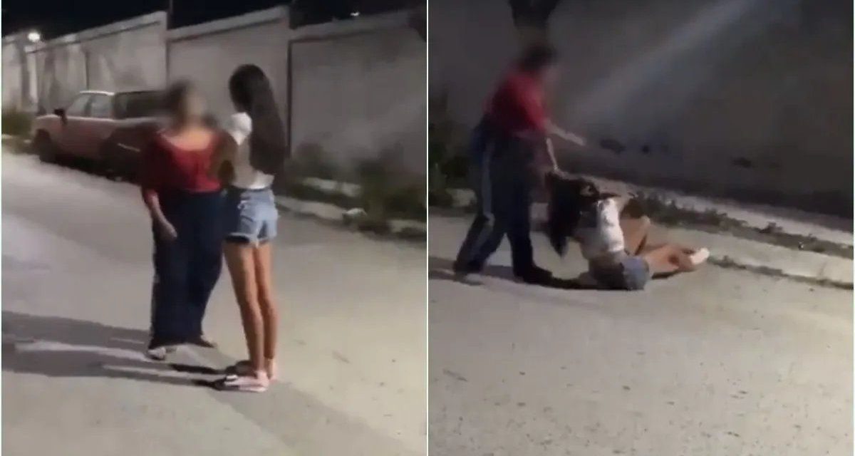 Video: ‘Me vale si lloras’; mujer le propina una golpiza a su hija… todo por ‘dejarse’ que le hicieran bullying