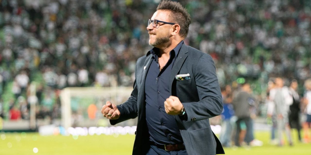 ‘Turco’ Mohamed es el nuevo director técnico de Pumas