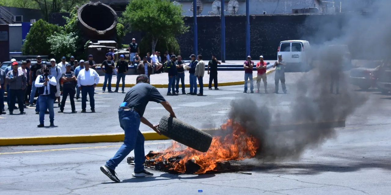 Pagan a trabajadores de AHMSA
