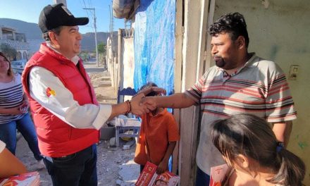 Recorre Ricardo Mejía Berdeja el poniente de Saltillo