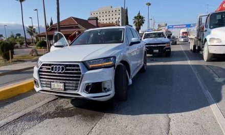 Caos vial por accidente múltiple en Saltillo