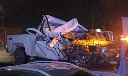 Saltillo: Hombre deja su camioneta como ‘acordeón’ tras accidente y quiso escapar
