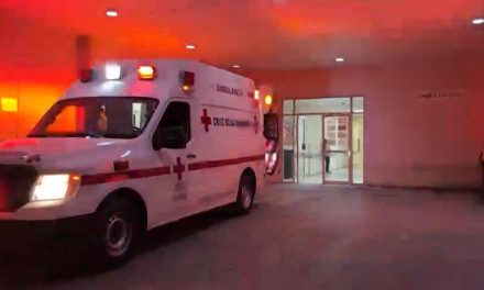 Saltillo: Hombre defiende a niños de un borracho y termina apuñalado