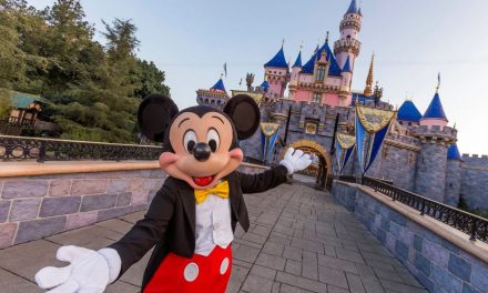 Empleado de Disney World fue arrestado por grabar a más de 500 mujeres por debajo de la falda