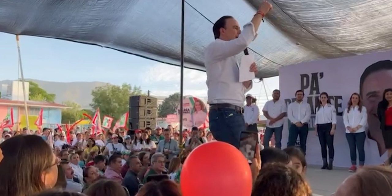 Se compromete Manolo Jiménez a edificar clínicas en colonias de Coahuila