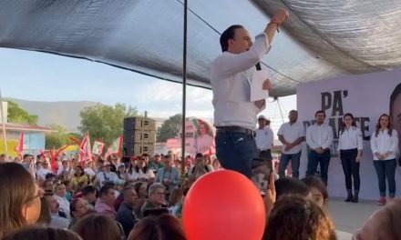 Se compromete Manolo Jiménez a edificar clínicas en colonias de Coahuila