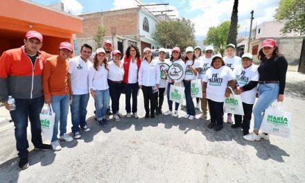 Lleva María Barbara sus propuestas al Distrito 14 en Saltillo