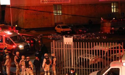 Once migrantes hospitalizados por el incendio en el INM de Ciudad Juárez se encuentran graves