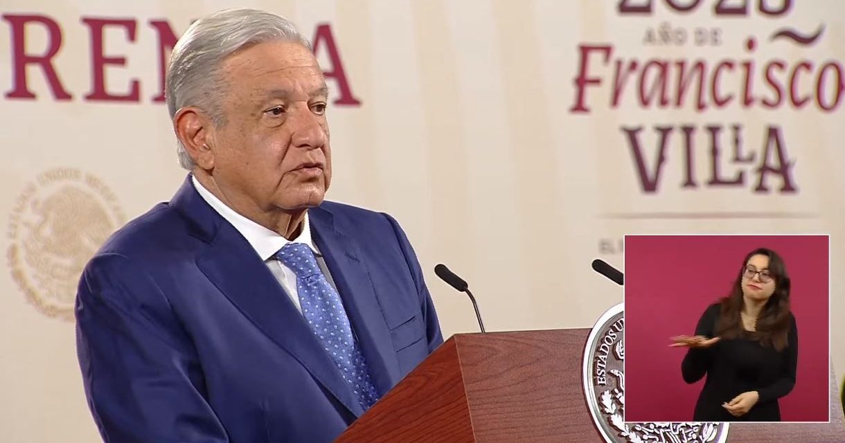 AMLO aparece de sorpresa en la mañanera tras contagio de covid-19