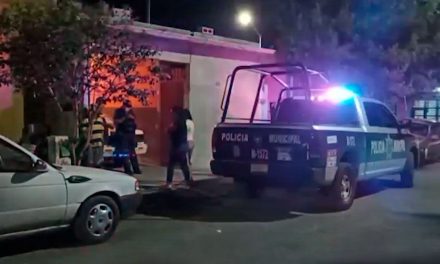 Hombre decide salir por la puerta falsa en la colonia Valle Satélite