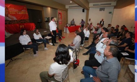 Ricardo Mejía Berdeja reafirma compromiso con sector salud y bienestar animal