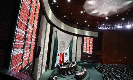 Morena se da gusto y aprueba reformas impulsadas por AMLO en ‘fast track’