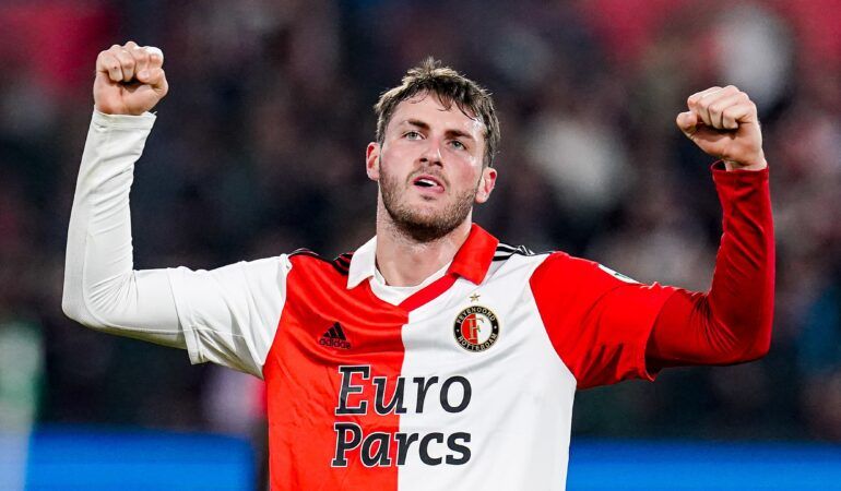 Desmiente Sevilla interés por ‘Santi’ Giménez