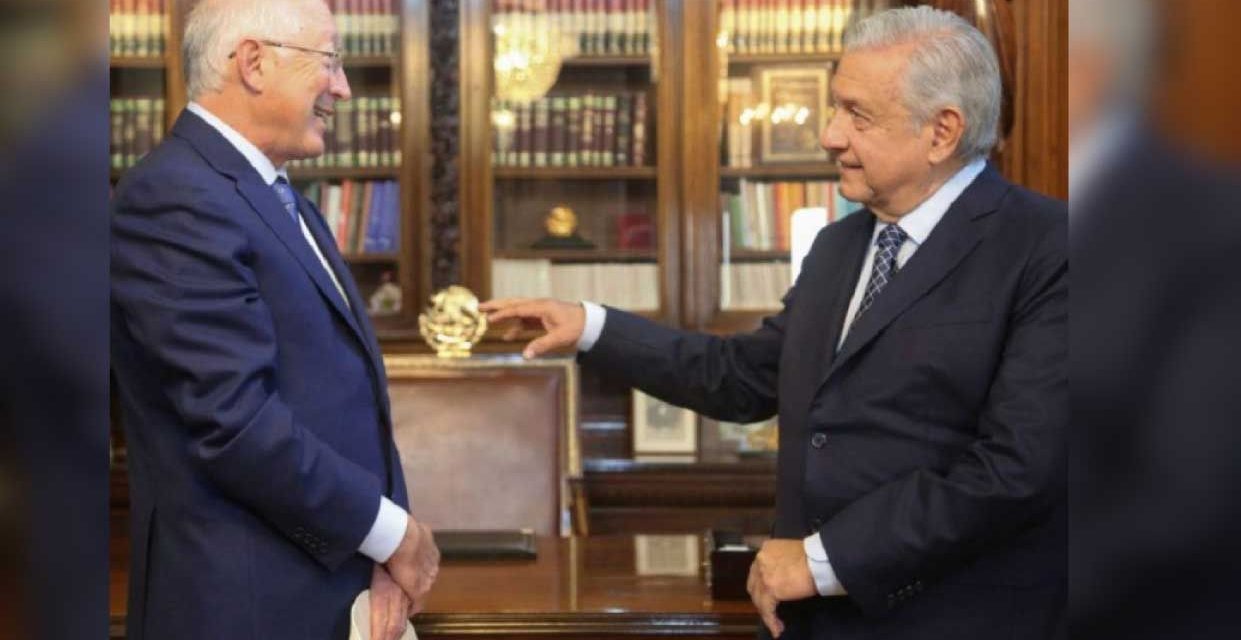 AMLO se reúne con el embajador de EU, Ken Salazar, en Palacio Nacional
