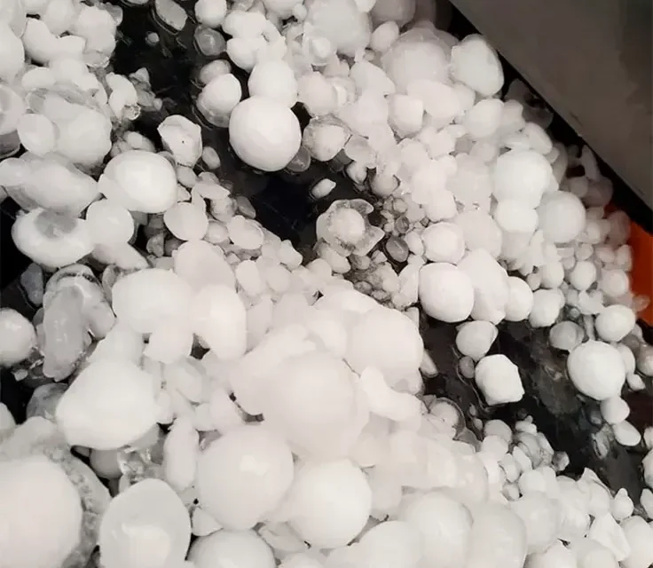 Granizo deja viviendas con daños  en Múzquiz