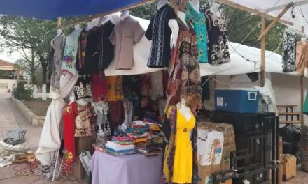 Comerciantes reclaman por llegada de artesanos en Sabinas