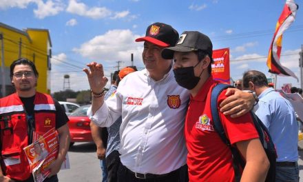 Mejía se compromete a cuidar el agua