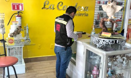 Inspeccionan florerías y pastelerías previo a festejos del Día de las Madres en Torreón