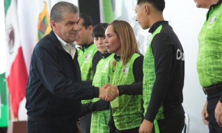 Abanderan a coahuilenses para nacionales de la Conade