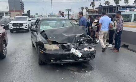 Conductor chocó por alcance en Saltillo