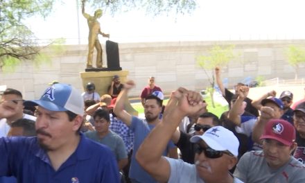 Amenaza de enfrentamiento entre obreros provoca caos en Monclova