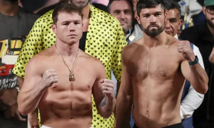 ‘Canelo’ Álvarez y John Ryder se suben a la báscula y cumplen con peso