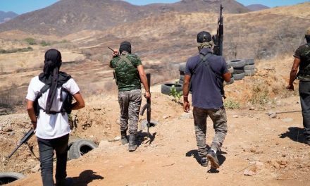 Se enfrentan a granadazos Cárteles de Sinaloa y Juárez en Chihuahua