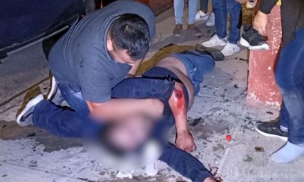 Saltillo: Termina grave tras volcadura en el bulevar Jesús Valdes Sánchez