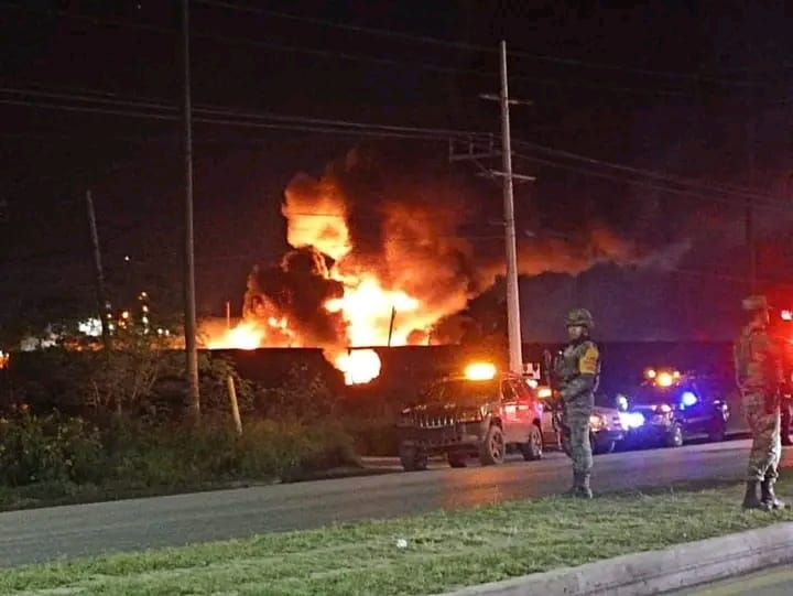 Se registra explosión de pipas con gasolina en Matamoros, Tamaulipas