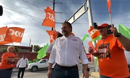 Acude Lenin Pérez al sector abastos de Torreón